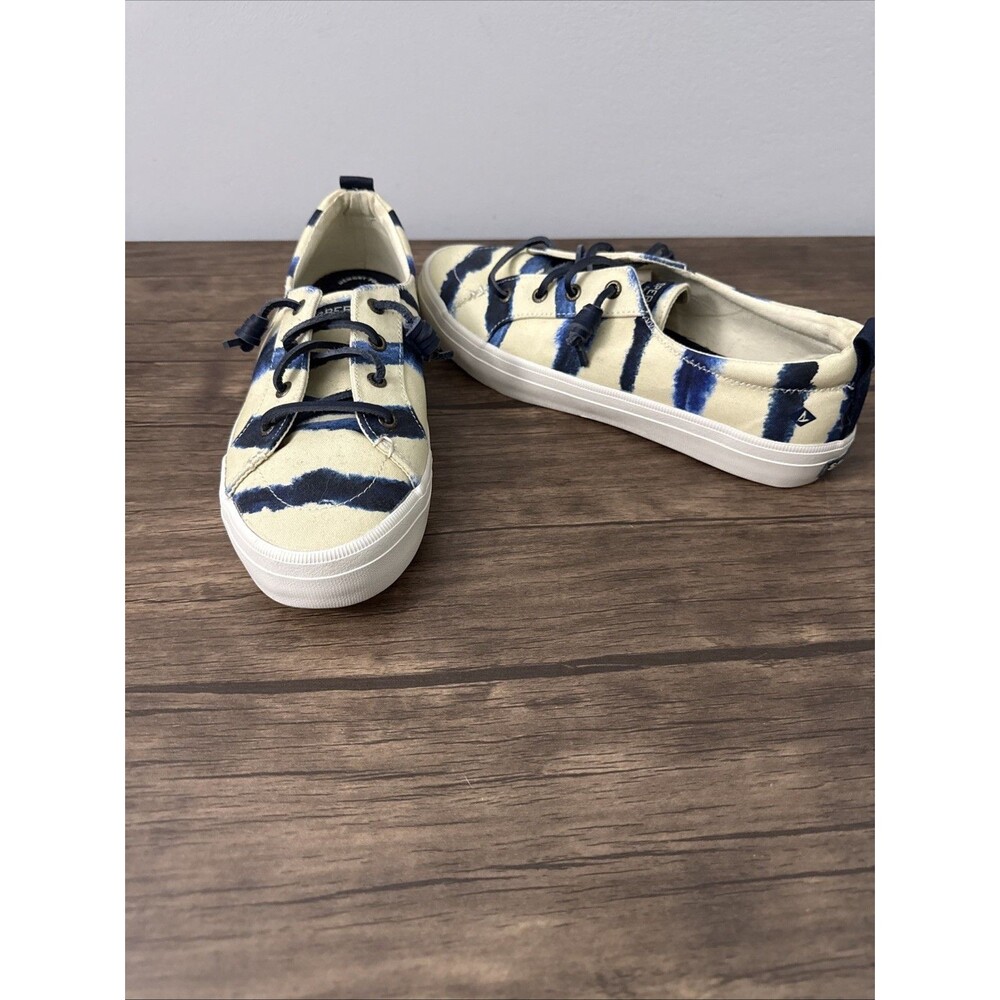 Sperry Top Sider Women’s Crest Vibe Sneakers In Navy Tie Dye Stripe Pattern 7.5